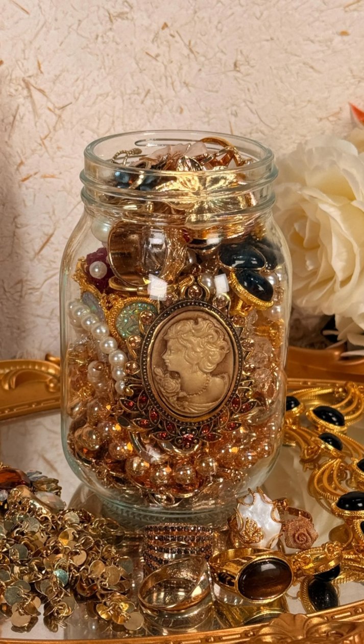 Mistry jewellery box